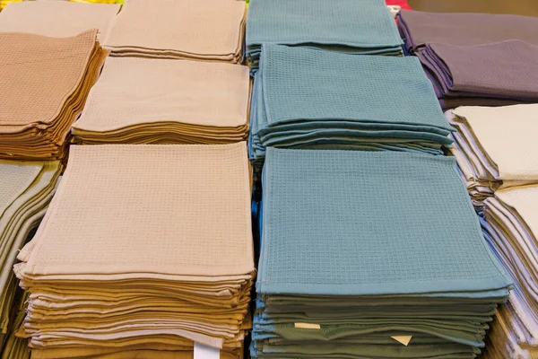 Küçük mutfak havluları. Metin için kopyalama alanı olan arkaplan