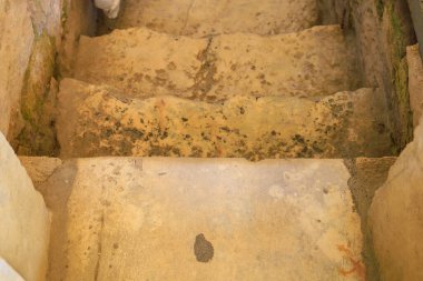 Eski antik basamaklar. Metin için kopyalama alanı olan arkaplan