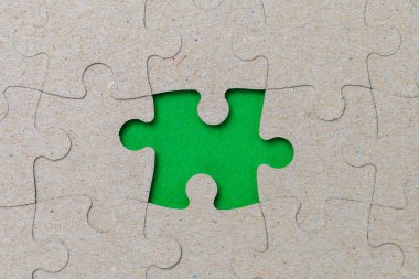 Tek elementi olmayan bulmacalar. Metin veya yazı için boşluk kopyala.