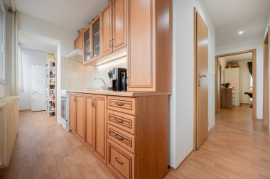 Boş bir daire. Düz yaşam.