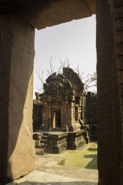 Prasat Pueai Noi, Tayland 'ın Khon Kaen ilindeki turizmiyle ünlü bir yerdir.