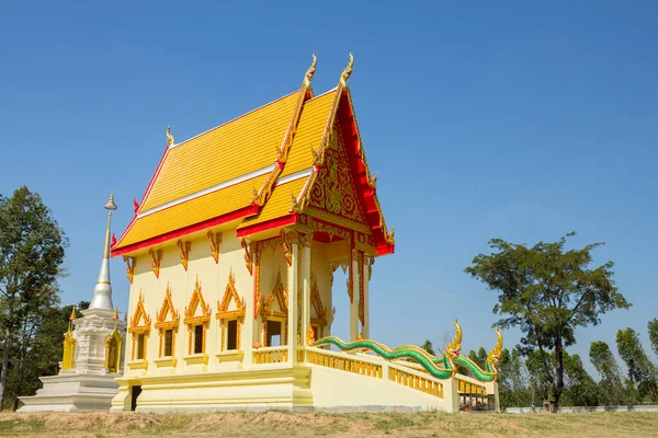 Tayland Tapınağı Kilisesi Budist Halkının Buda Sına Ibadet Etmek Için — Stok fotoğraf