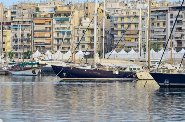 Jachten in de jachthaven — Stockfoto