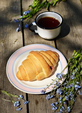 ? roissant eski ahşap tablo