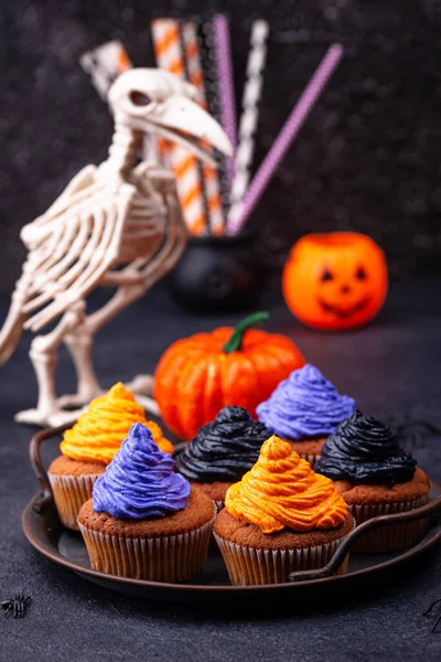 Halloween cupcakes with color cream — Stock Photo, Image