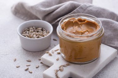 Ayçiçeği yağı ya da tereyağı. Hipoalerjenik yayılma