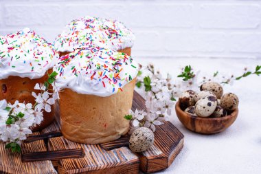 Geleneksel Paskalya Pastası Kulich.