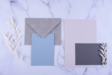 Düğün davetiyesi. Tarih kavramını kaydet