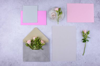 Düğün davetiyesi. Tarih kavramını kaydet