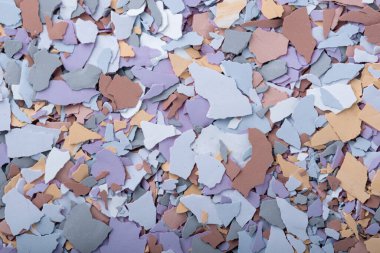 Terrazzo yapmak için renkli beton parçaları