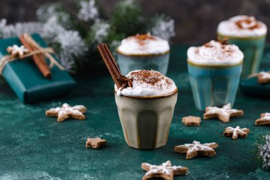 Noel Tom ve Jerry karışımı. Krem şantili.