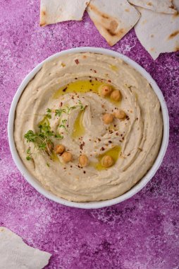 Hummus from chickpeas and pita bread.