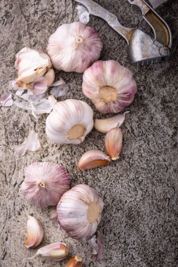 Masada taze organik sarımsak