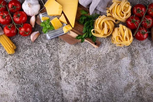 意大利菜和意大利面的烹调背景 — 图库照片