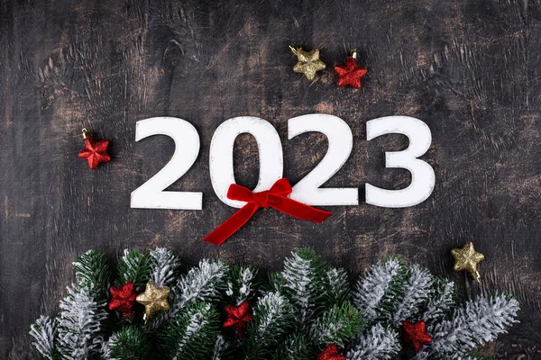 2023年新年とサンタの帽子とクリスマスの組成 — ストック写真