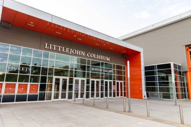 Clemson, SC - 2021: Clemson Üniversitesi Kampüsü 'nde Littlejohn Coliseum