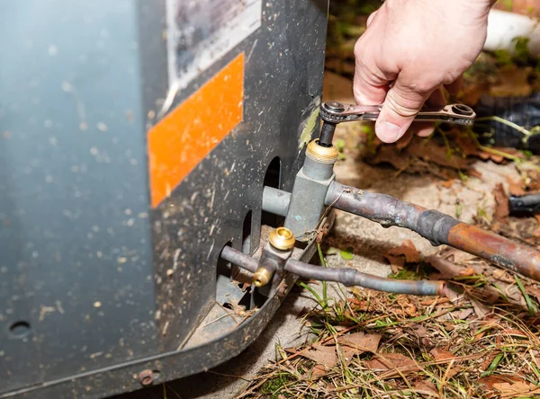 Valvola Chiusura Tecnico Sul Sistema Hvac — Foto Stock