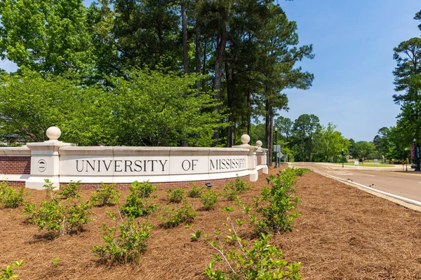 Oxford 2022 University Mississippi Ole Miss Entrance Sign — Foto de Stock