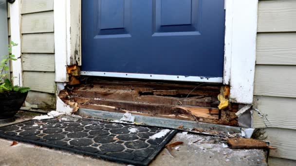 Door Frame Rotten Wood Damaged Water — Vídeos de Stock