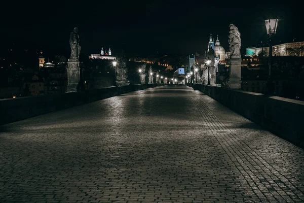 Вуличні Вогні Старому Кам Яному Мосту Карла Центрі Праги Влтаві — стокове фото