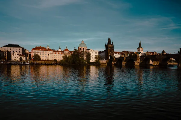 Vista Panorámica Del Puente Carlos Sobre Río Moldava Centro Praga — Foto de Stock