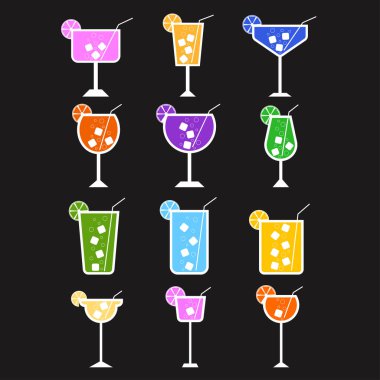 Cocktail icon set. Isolated icons of alcohol drink in flat design. Cocktails icon with slice lemon. Drink alcohol glasses collection. Logo for website, bar, restaurant, menu. Vector illustration