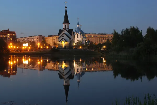 Park hrdinů v st. petersburg, Rusko — Stock fotografie