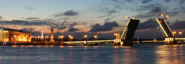 palace bridge, st petersburg