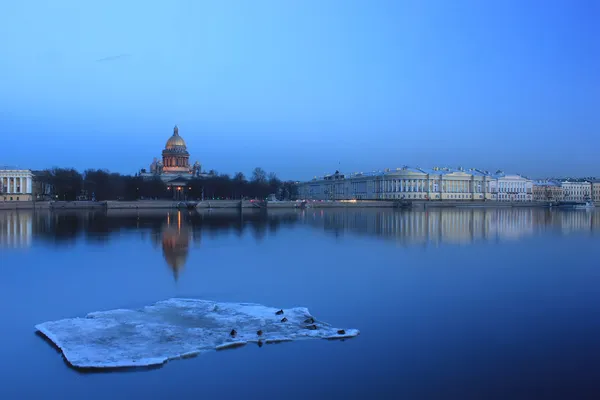 サンクトペテルブルクの夜 — ストック写真