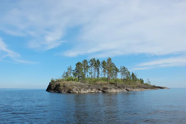 Ilha do deserto, lago Ladoga, Carélia — Fotografia de Stock