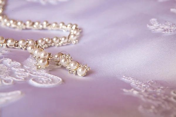 Wedding pearl necklace — Stock Photo, Image