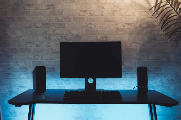 Computer Gamer Workspace Black Screen Monitor Neons Colorful Lights Gamer — Stock Photo, Image