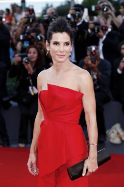 Sandra bullock