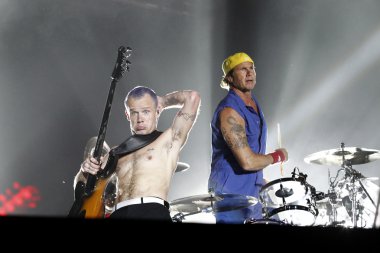 Michael pire Anthony'nin, chad smith