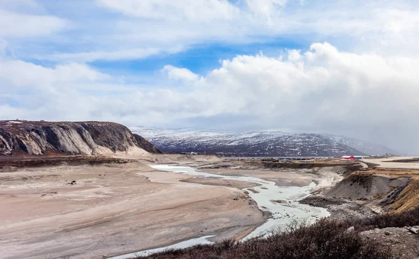 Őszi Grönlandi Pusztaság Táj Gleccser Folyó Kanyar Hegyek Háttérben Kangerlussuaq — Stock Fotó