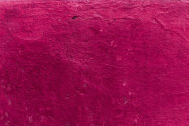 Çatlakları ve çizikleri olan eski beton duvarın dokusu arka plan olarak kullanılabilir.