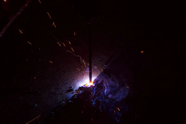 Огонь Пламени Фоне Ночного Неба — стоковое фото