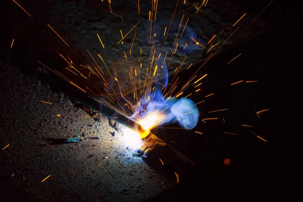 Faíscas Metal Solda Com Fumaça — Fotografia de Stock