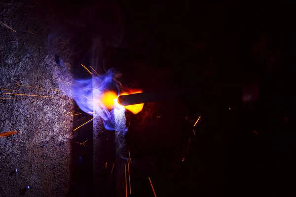 Faíscas Metal Solda Com Fumaça — Fotografia de Stock