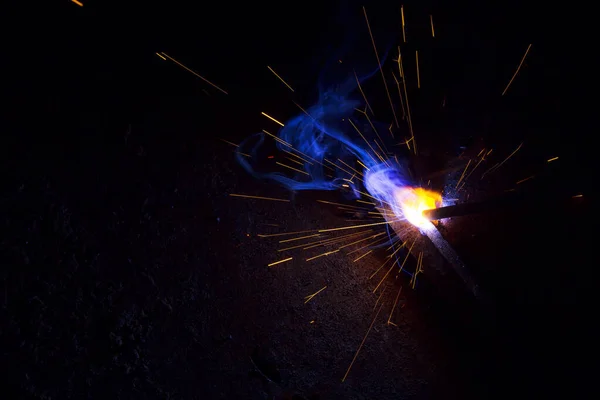 Funken Schweißen Metall Mit Rauch — Stockfoto