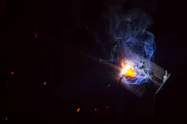 Funken Schweißen Metall Mit Rauch — Stockfoto