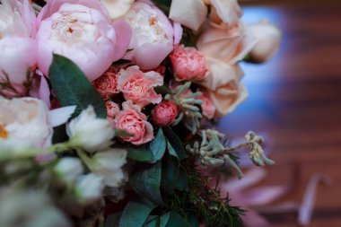 Düğün buketi. Düğün töreni için çiçek..