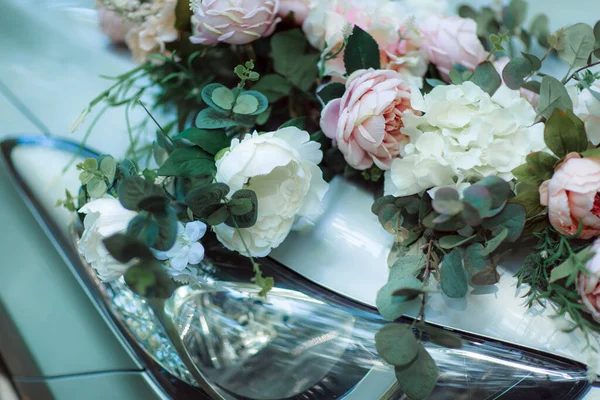 Wedding Bouquet Roses Car — Foto de Stock