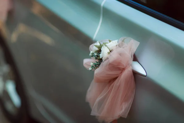 Buquê Casamento Rosas Carro — Fotografia de Stock