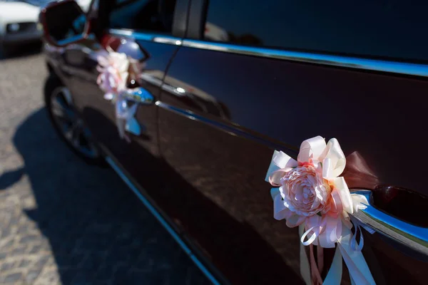 Decor Wedding Car Fresh Flowers — Foto de Stock