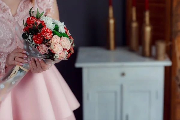 Buquê Casamento Nas Mãos Noiva Cerimônia — Fotografia de Stock