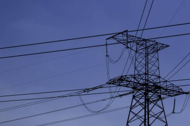 yüksek voltaj kulesi, elektrik direği