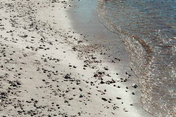 砂の中の美しい海の海岸 — ストック写真