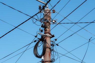 yüksek voltaj kulesi, elektrik iletimi