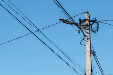 yüksek voltaj kulesi, elektrik direği